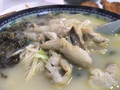 -明呈黄鱼面馆(斜土路店)