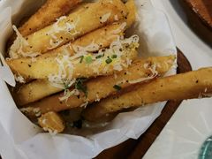 -阿妮叶李(光谷世界城店)