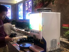 -沸炉重庆老火锅(军事博物馆店)