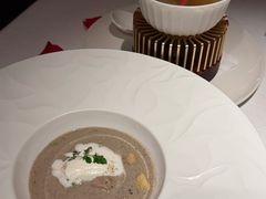 -弦月窗LUNETTE BY AMANDA(复兴路店)