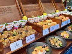 -雍容荟帝王蟹活龙虾展台自助(IFS黑金店)