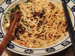 -刀小蛮半只鸡过桥米线(家乐福四元桥店)