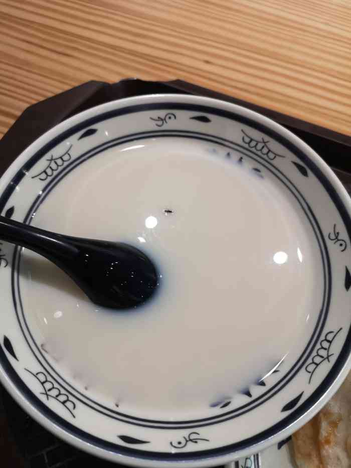 小桃园早餐种类比较丰富感觉就是升级版的早餐店环境整洁干净