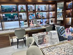 -三叶眼镜城(八佰伴店)