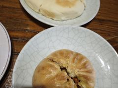 烤包子-蒙亨·手把肉·蒙古包文化主题餐厅(天恒广场店)