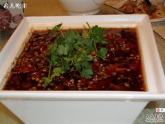 跳水兔好吃-自贡盐帮菜·玩辣餐厅(樱花园西街店)