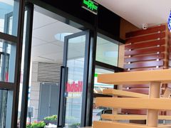 -The Habit Burger Grill 哈比特汉堡(世博店)