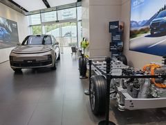 -理想汽车(世纪汇店)