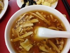 -来必堡(娄山关路店)