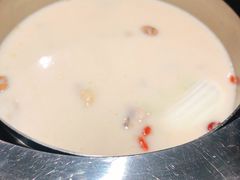-煲宫猪肚鸡(晶品店)