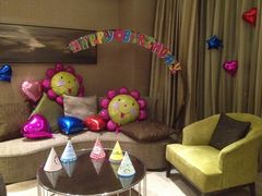 iphone_upload_pic-上海滴水湖皇冠假日酒店