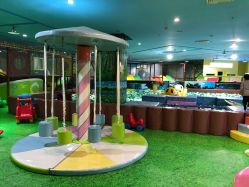 -汤姆小鸟(无锡宝龙广场店)