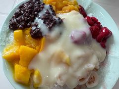 招牌什锦-美肴冰品·汉堡·牛腩饭(总店)