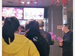 -肯德基(成都机场T2到达精选店)