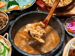 -蘑界·野生菌火锅(深业上城店)