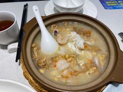 手工海鲜豆腐煲-潮州府·潮菜·砂锅粥(徐家汇店)