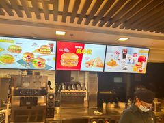 -麦当劳(丽江玉河广场店)
