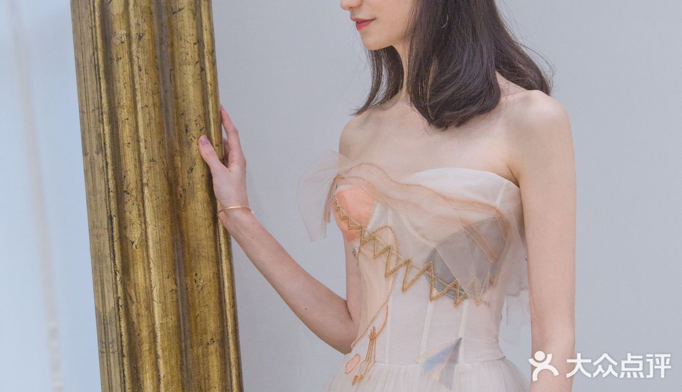 小众婚纱，美到让人分泌荷尔蒙