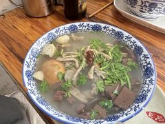 -叶新小吃店(来凤小区总店)
