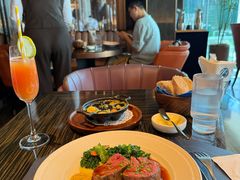 -福楼毕斯罗F Bistronome(国贸商城约会地标景观店)