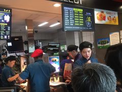-麦当劳(虹梅路地铁站店)