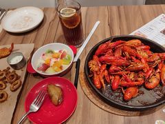 -必胜客(中大银泰店)