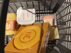 -胖东来生活广场(健康路店)