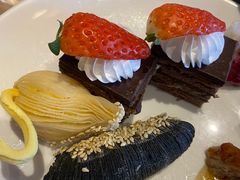 -齐河孔雀王温泉酒店·金孔雀自助百汇