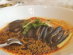 川香蒲菜炝虎尾-扬州香格里拉·香宫中餐厅