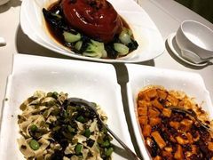 -沪江饭店(利舞台店)