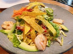 单人鲜虾牛油果沙拉-Moka Bros 摩卡站(西单大悦城店)