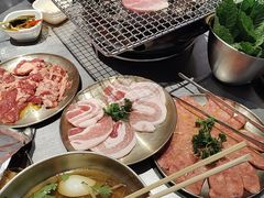 -合易泓烤肉•首创生椰大油边(宁山路店)