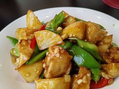 -红东阁东北菜烤肉酒馆(CROSS万象汇店)