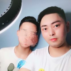 点击看大图 -摩登时尚烫染定制专家