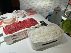 -八合里牛肉火锅(上海世茂广场店)