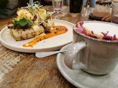 -FLOVIE FLORIST CAFE