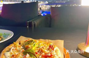 Truffle Cheese Sausage Pizza