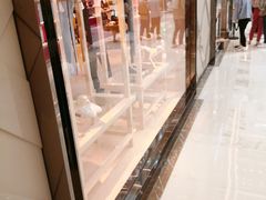 -BURBERRY(上海港汇恒隆广场店)