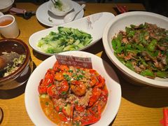 -爱碗亭·鲜炒湖南菜(壹城中心店)