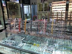 -新视达眼镜店·蔡司·依视路(名镜苑店)