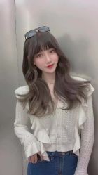 -MODEL'S HAIR