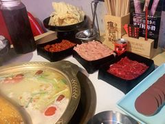 -麻辣英雄重庆火锅(二城广场店)