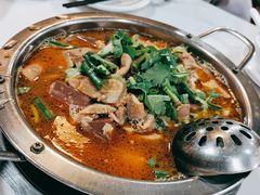 -欢乐牛香(东海二路店)