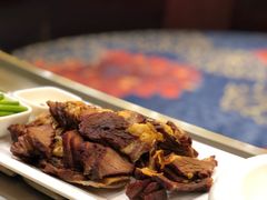 -白鹿苑蒙餐(鄂温克宾馆店)