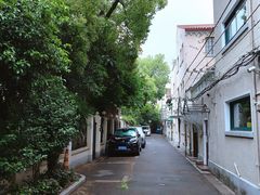 -常熟路(地铁站)