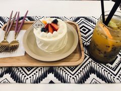 -小涵家蛋糕·咖啡(金山湖花园店)