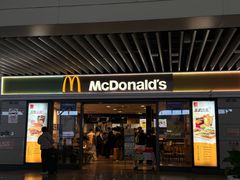 -麦当劳(上海虹桥站30B检票口楼上)