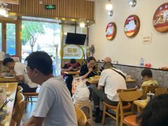 -八百里牛肉汤(盖饭·锅贴·万象城店)