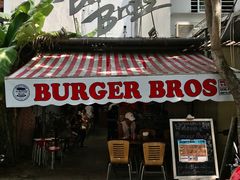 -BURGER BRO'S