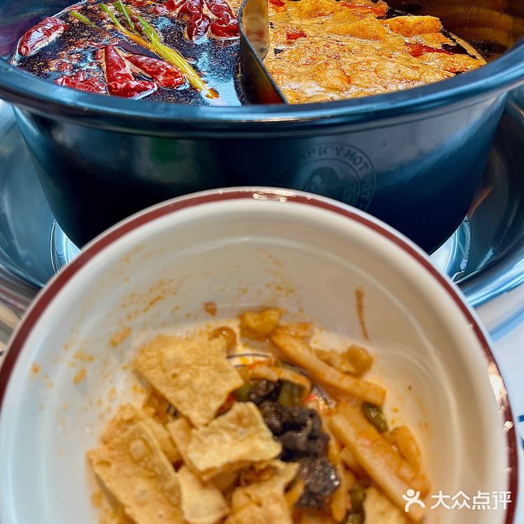 你可以永远相信淑芬的螺狮粉锅底 炸蛋绝了！